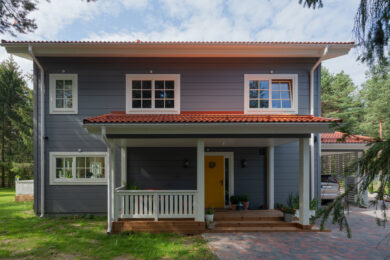 kahekorruseline palkmaja